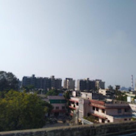 Hotel Blue Paradise Chandrapur Екстериор снимка