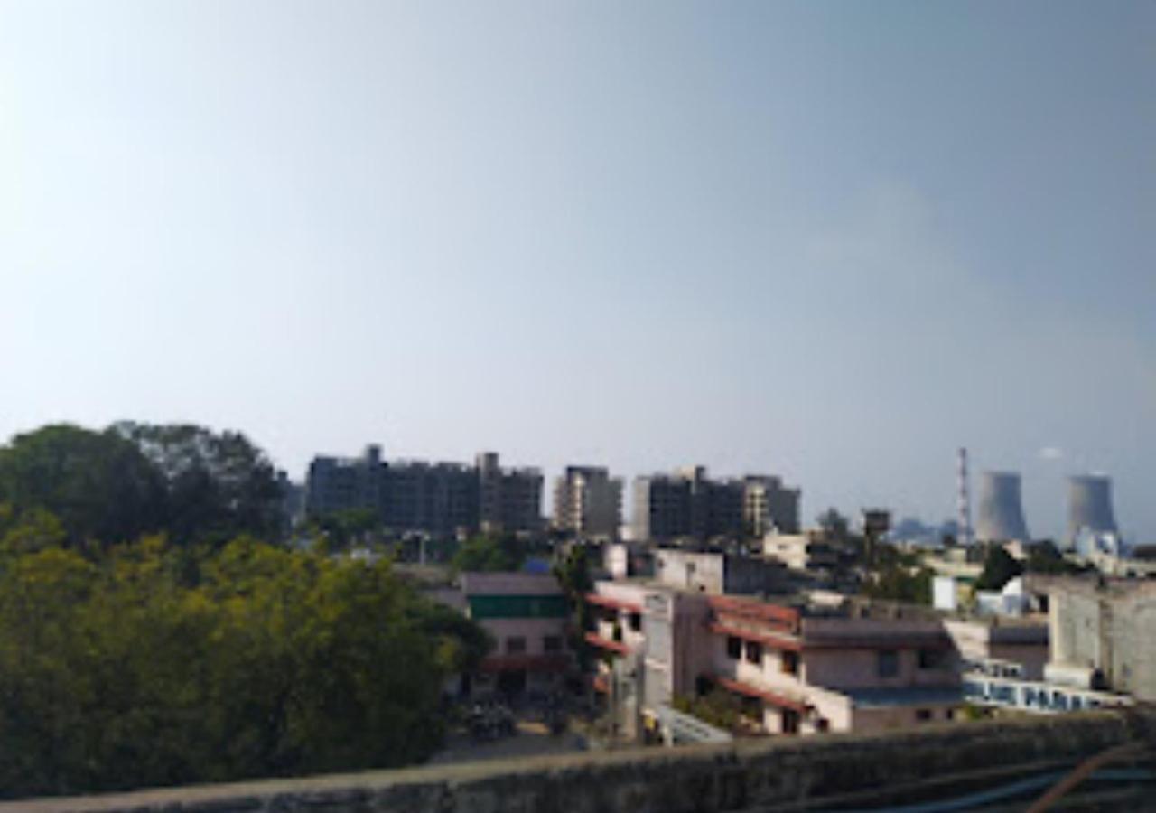 Hotel Blue Paradise Chandrapur Екстериор снимка